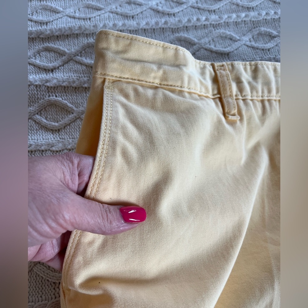 IZOD Saltwater Chinos Light Yellow Flat Front Dress Shorts Men’s Size 40W - Picture 12 of 15